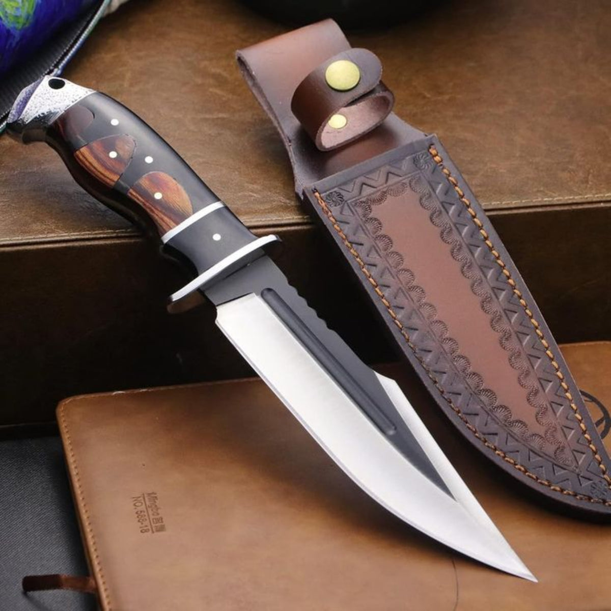 custom bowie knife